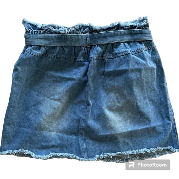 Women’s Paper bag Waist Denim Skirt NEW_Size small - Picture 2 of 6